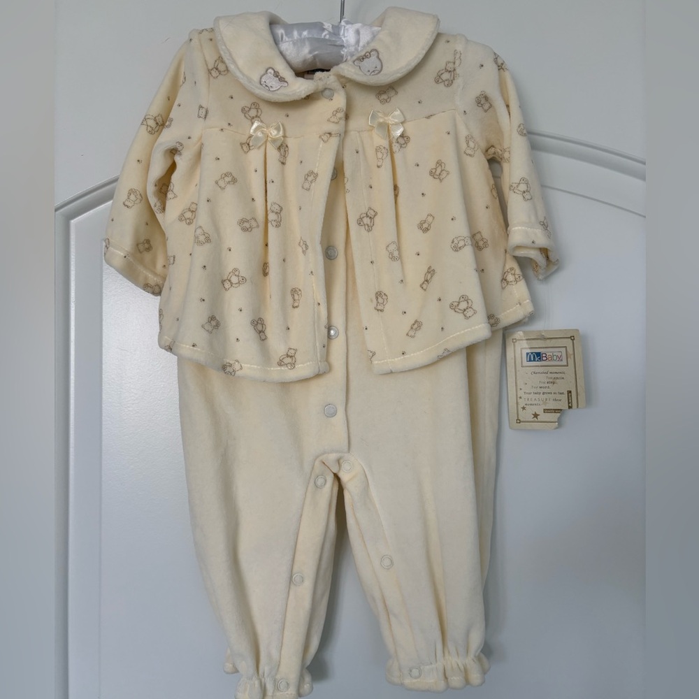 Vintage NWT McBaby One-Piece cream Romper with Teddy Print - Cream 3-6 months